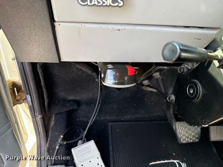 image for item EU5392 1996 Freightliner FL50 Crew Cab flatbed truck