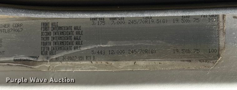 image for item EU5392 1996 Freightliner FL50 Crew Cab flatbed truck