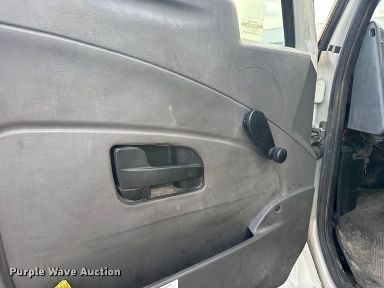 image for item EU6294 2008 International MA025 box truck