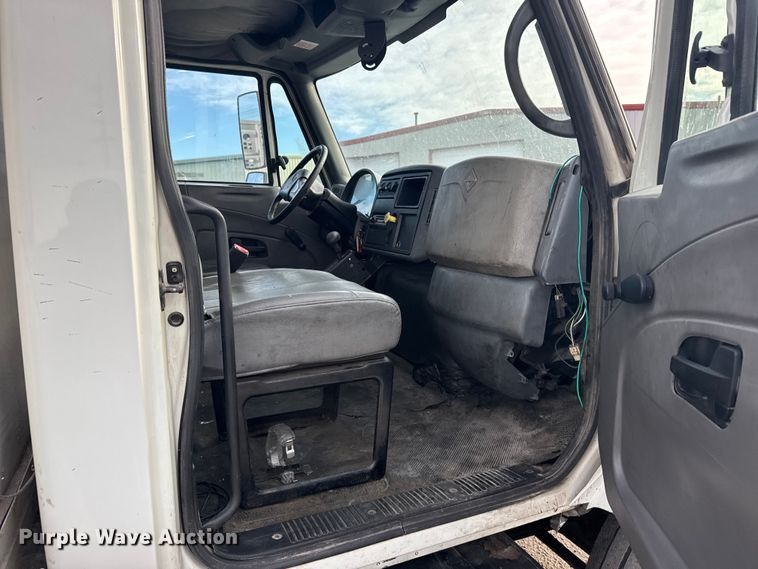 image for item EU6294 2008 International MA025 box truck