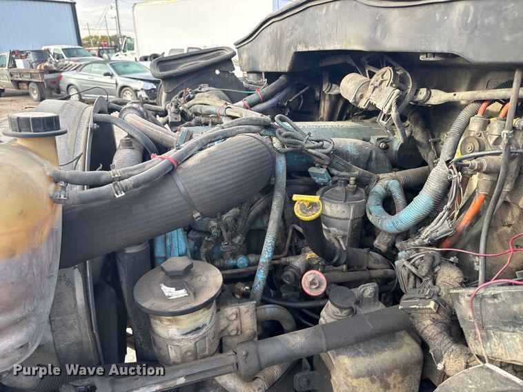 image for item EU6294 2008 International MA025 box truck