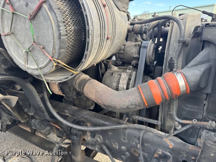 image for item EU6294 2008 International MA025 box truck