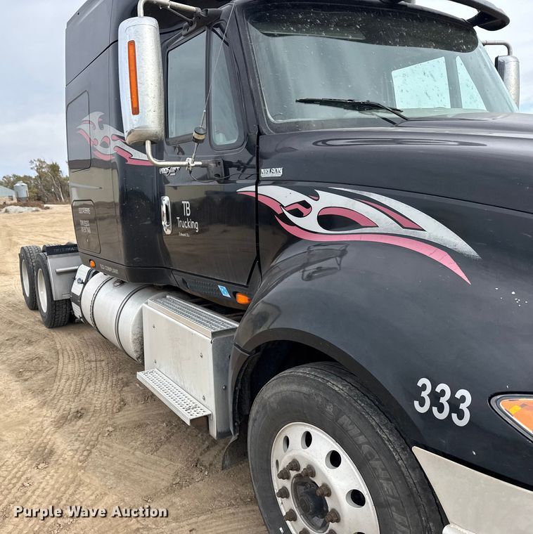 image for item EU6325 2014 International ProStar semi truck