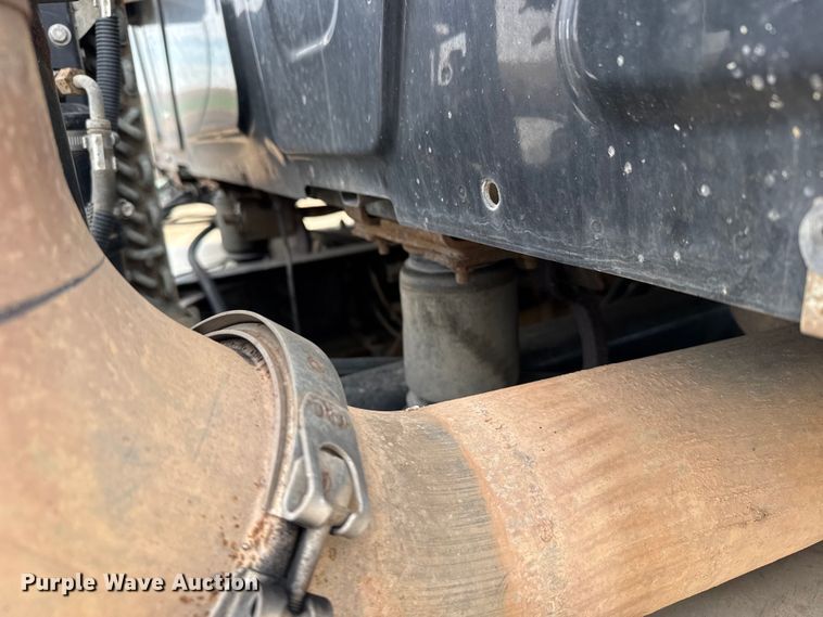 image for item EU6325 2014 International ProStar semi truck