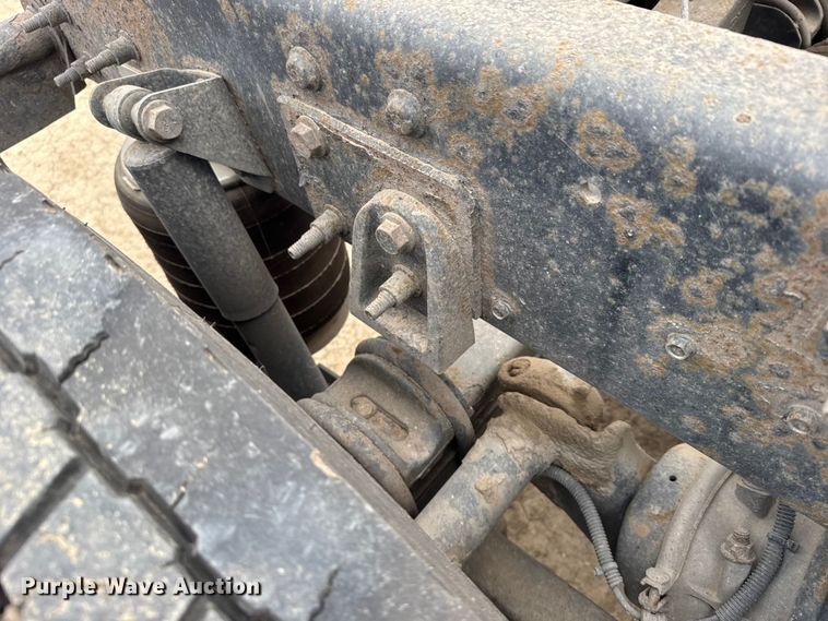 image for item EU6325 2014 International ProStar semi truck