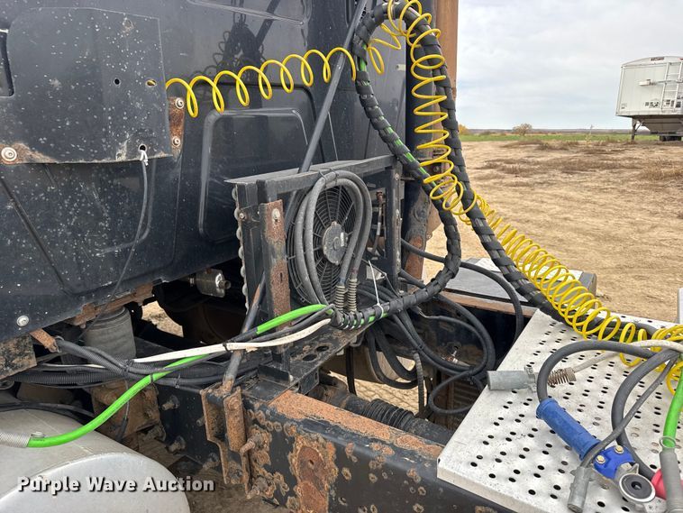 image for item EU6325 2014 International ProStar semi truck