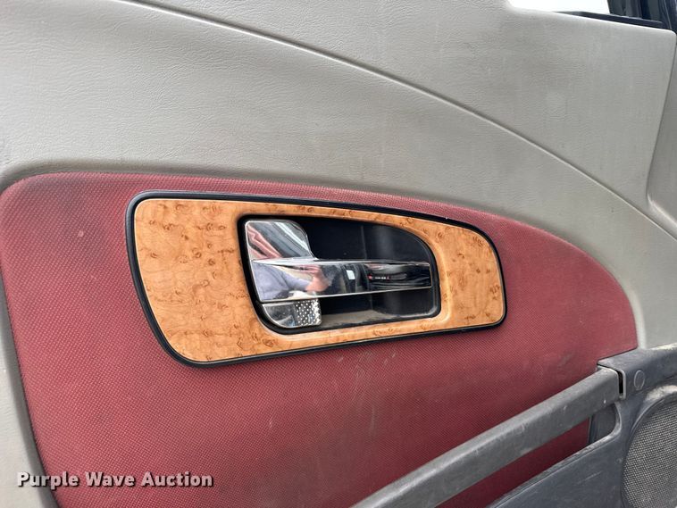 image for item EU6325 2014 International ProStar semi truck