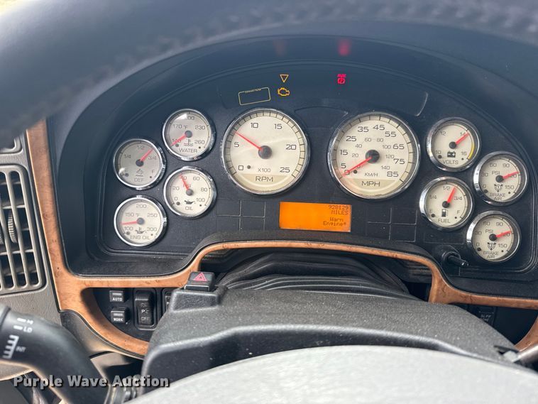 image for item EU6325 2014 International ProStar semi truck