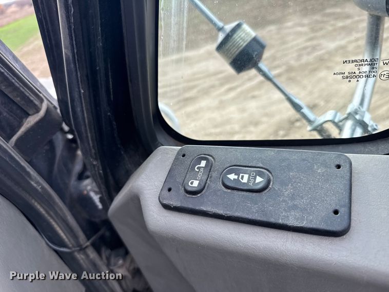 image for item EU6325 2014 International ProStar semi truck