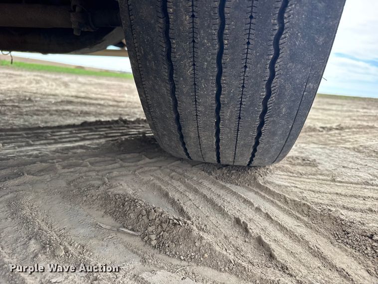 image for item EU6325 2014 International ProStar semi truck