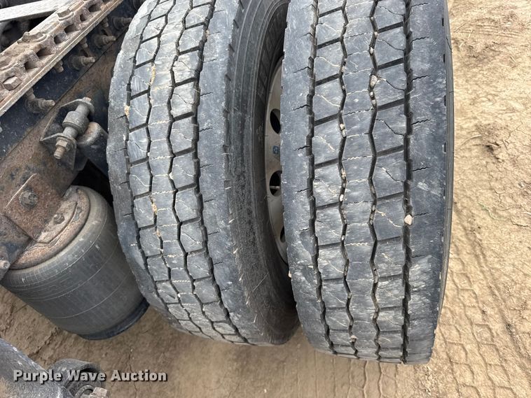 image for item EU6325 2014 International ProStar semi truck