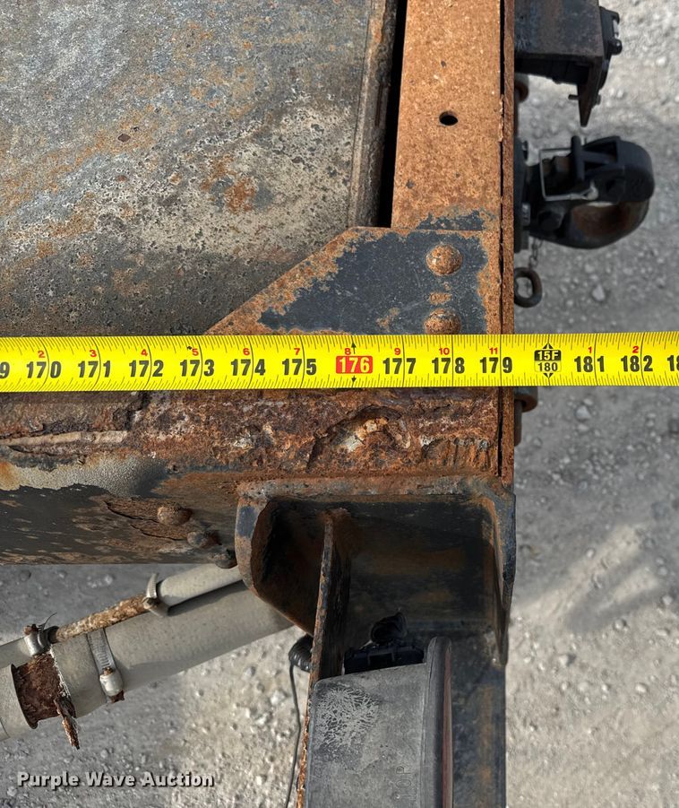 image for item EV1748 2004 Chevrolet C4500 Crew Cab truck cab and chassis