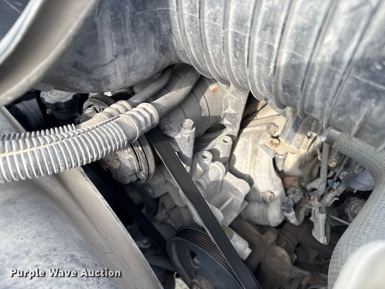 image for item EV1748 2004 Chevrolet C4500 Crew Cab truck cab and chassis