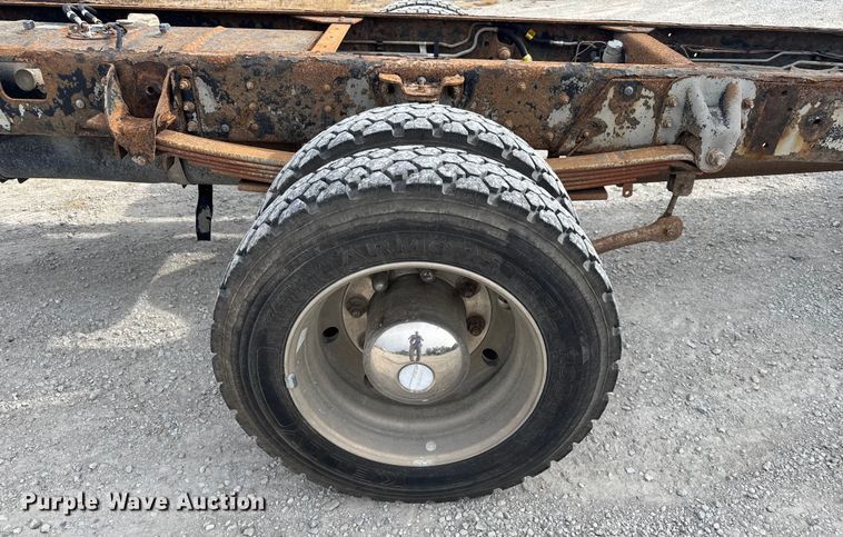 image for item EV1748 2004 Chevrolet C4500 Crew Cab truck cab and chassis