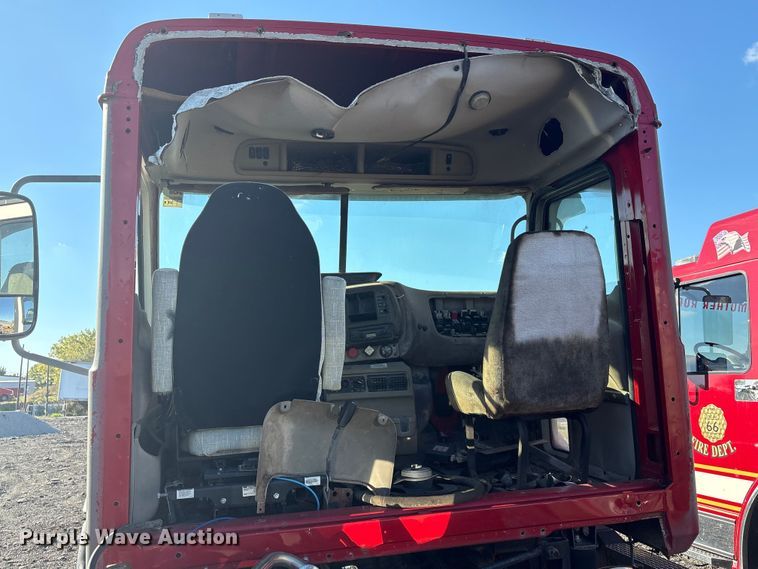 image for item EV2541 2006 Mack CXN613 semi truck