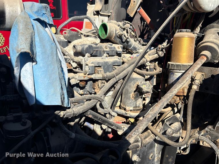 image for item EV2541 2006 Mack CXN613 semi truck