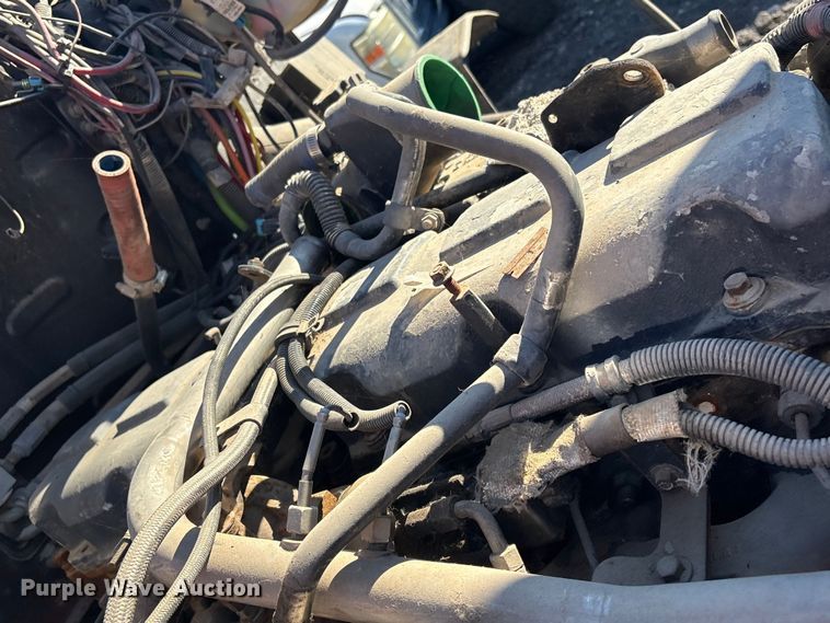 image for item EV2541 2006 Mack CXN613 semi truck