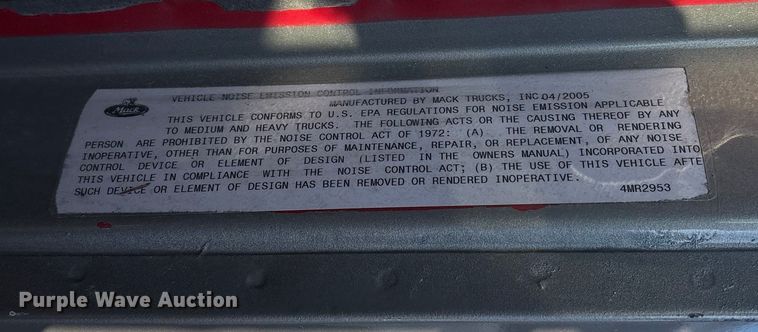 image for item EV2541 2006 Mack CXN613 semi truck