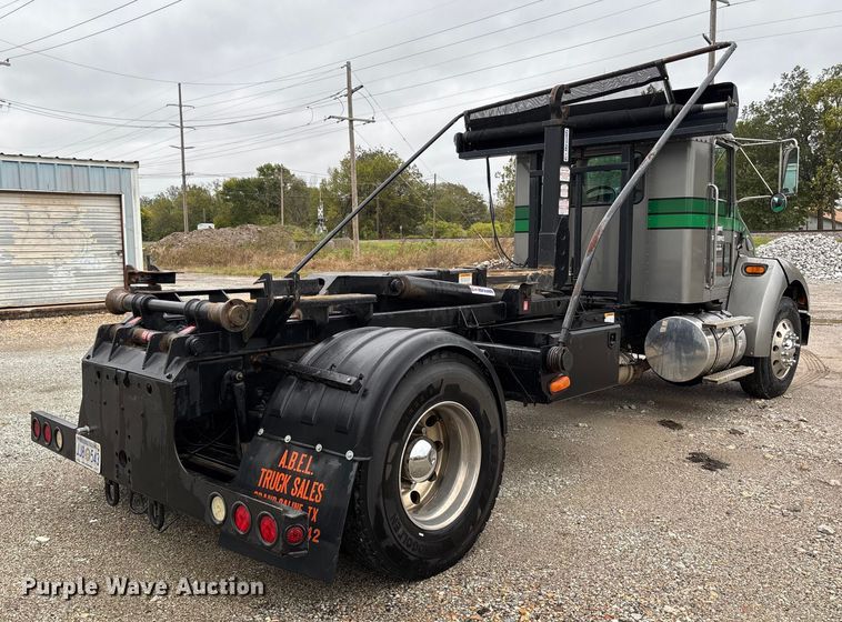 image for item EV3226 2008 Kenworth T300 hook lift truck