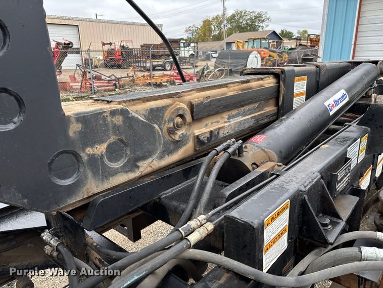 image for item EV3226 2008 Kenworth T300 hook lift truck