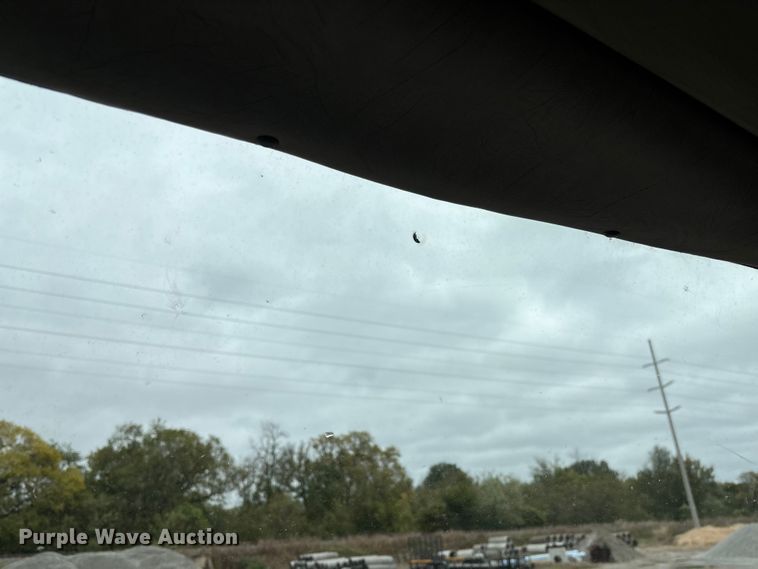 image for item EV3226 2008 Kenworth T300 hook lift truck