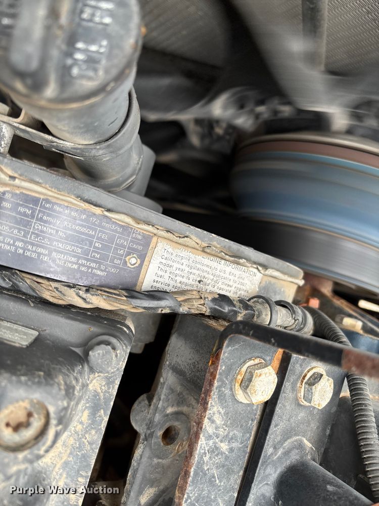 image for item EV3226 2008 Kenworth T300 hook lift truck