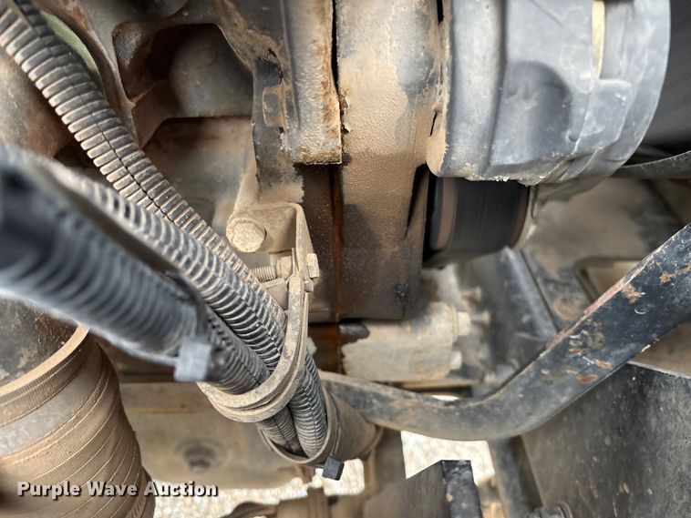 image for item EV3226 2008 Kenworth T300 hook lift truck