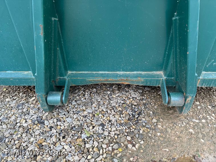 image for item EV3227 Roll-off dumpster