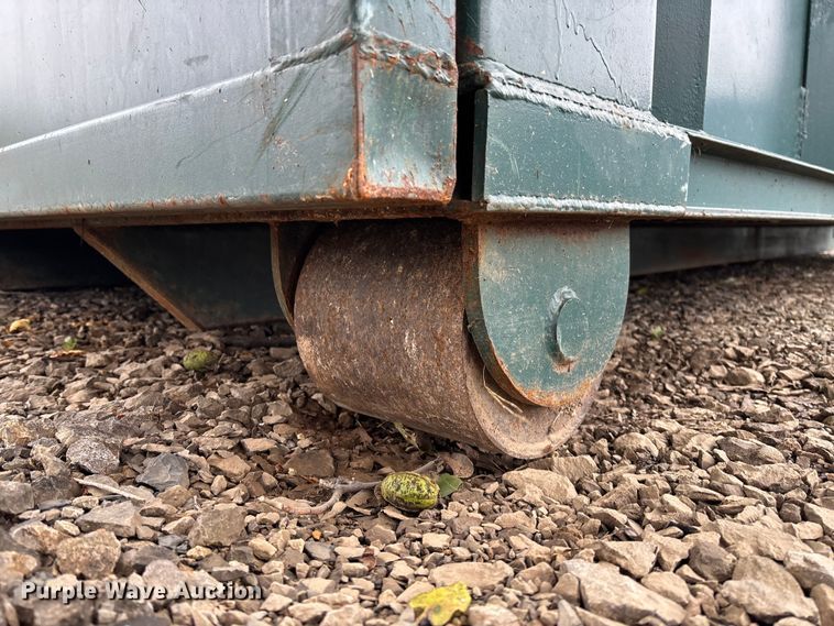 image for item EV3227 Roll-off dumpster