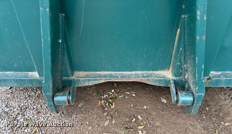 image for item EV3228 Roll-off dumpster
