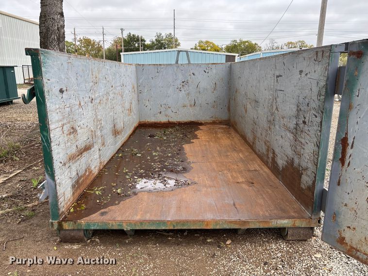 image for item EV3228 Roll-off dumpster