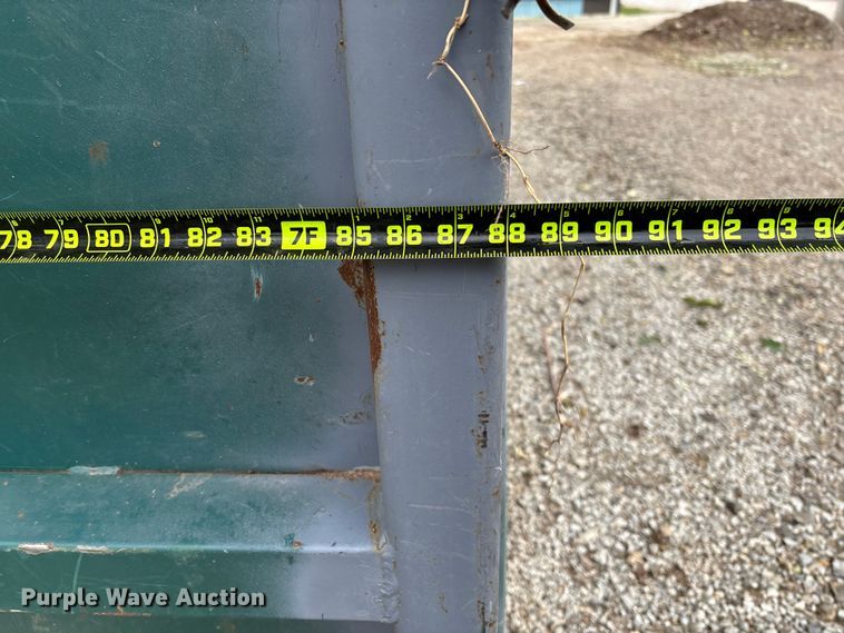 image for item EV3228 Roll-off dumpster