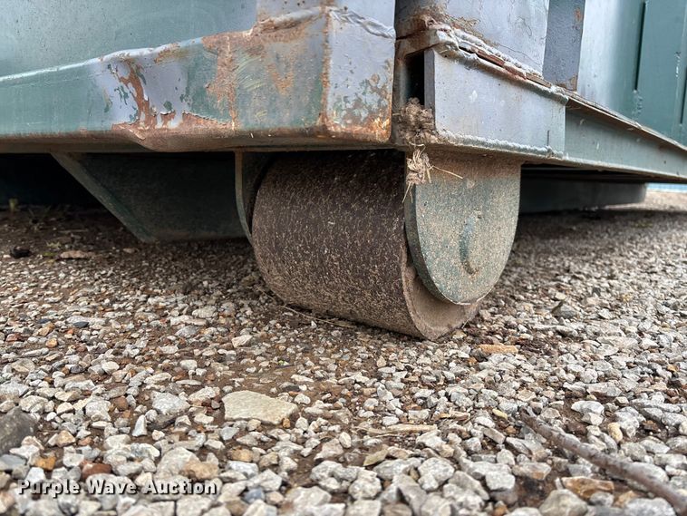 image for item EV3228 Roll-off dumpster