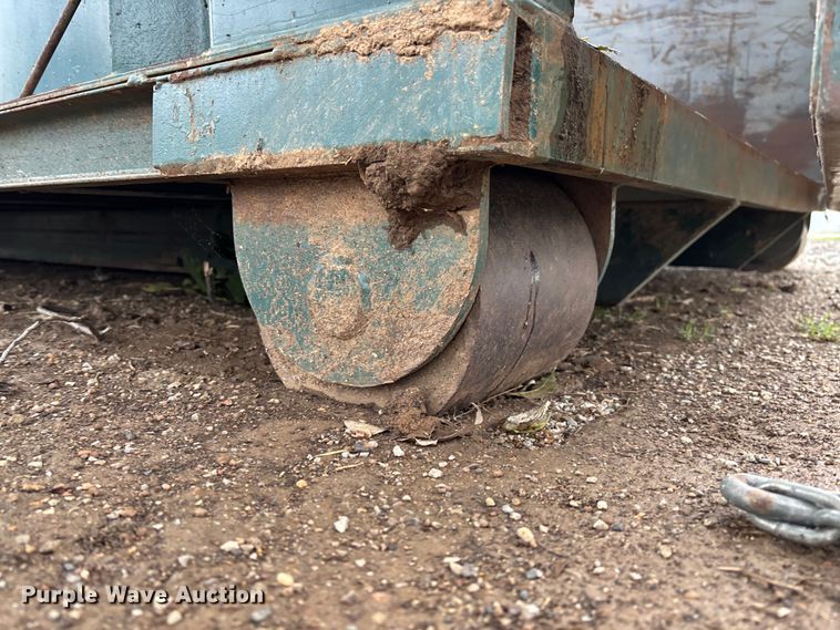 image for item EV3228 Roll-off dumpster