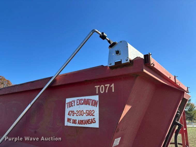 image for item EV3266 1990 Hilbilt 22-24 5/16 FLMN end dump trailer