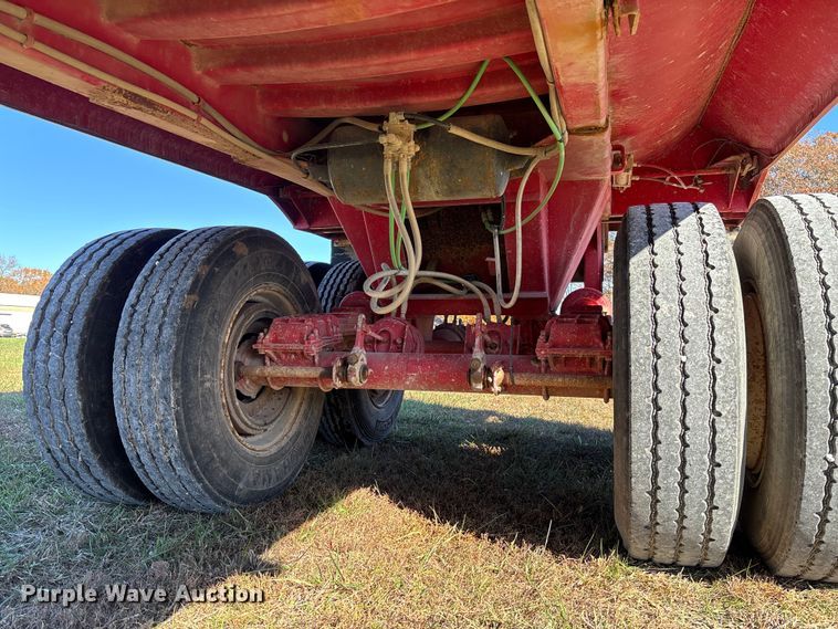 image for item EV3266 1990 Hilbilt 22-24 5/16 FLMN end dump trailer