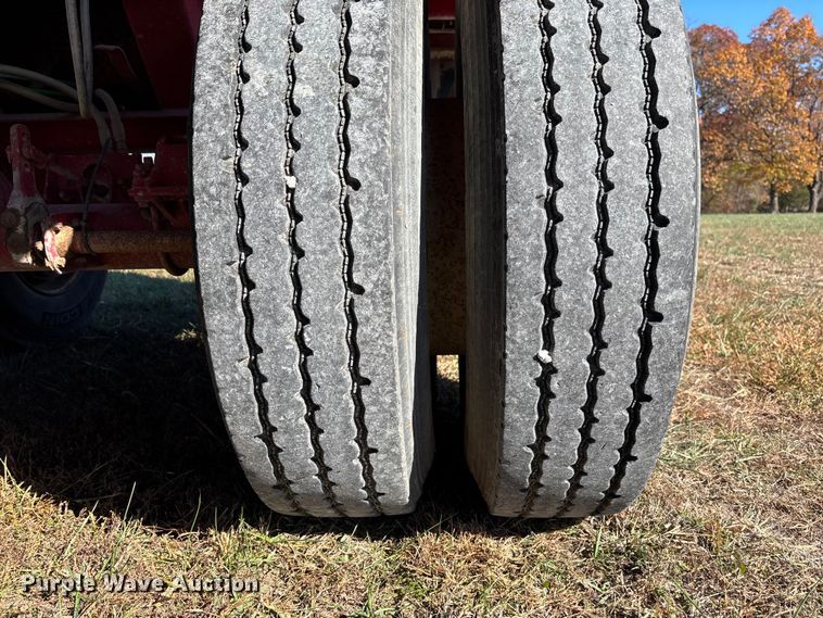 image for item EV3266 1990 Hilbilt 22-24 5/16 FLMN end dump trailer