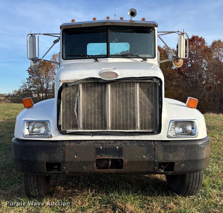 image for item EV3268 2000 Peterbilt 330 rollback truck