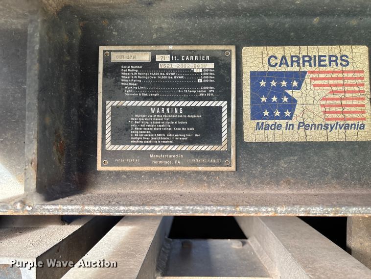 image for item EV3268 2000 Peterbilt 330 rollback truck