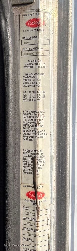 image for item EV3268 2000 Peterbilt 330 rollback truck