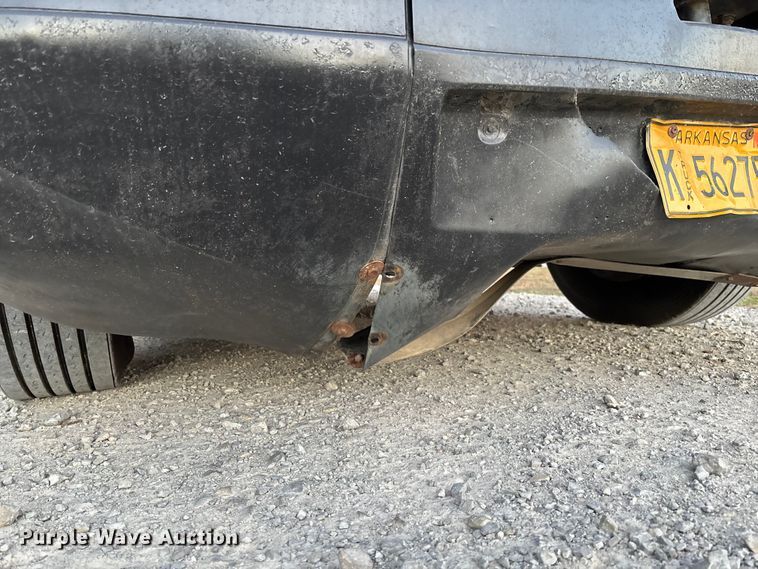 image for item EV3298 1994 Freightliner FLD120 semi truck