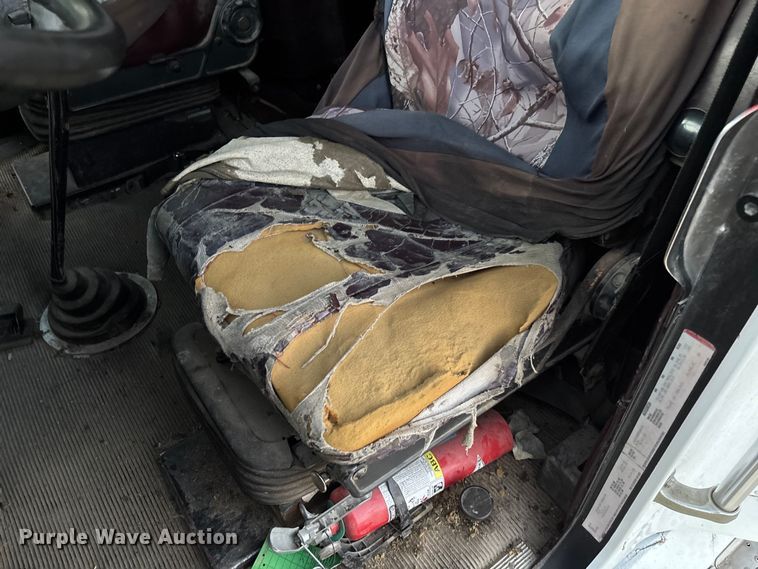 image for item EV3298 1994 Freightliner FLD120 semi truck