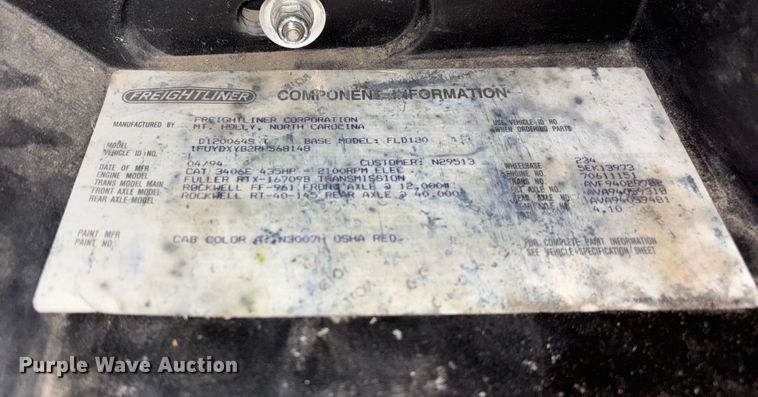 image for item EV3298 1994 Freightliner FLD120 semi truck