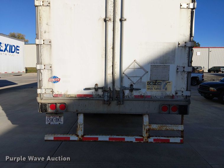 image for item FB4511 2007 Utility dry van trailer