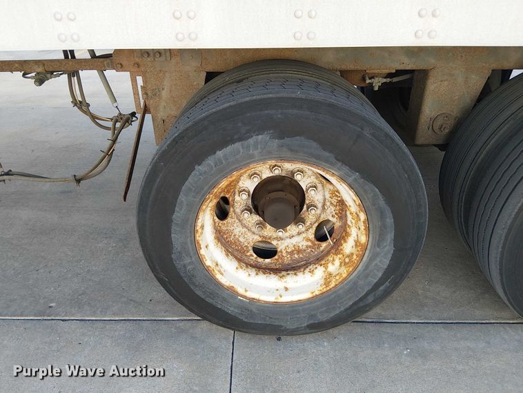 image for item FB4511 2007 Utility dry van trailer