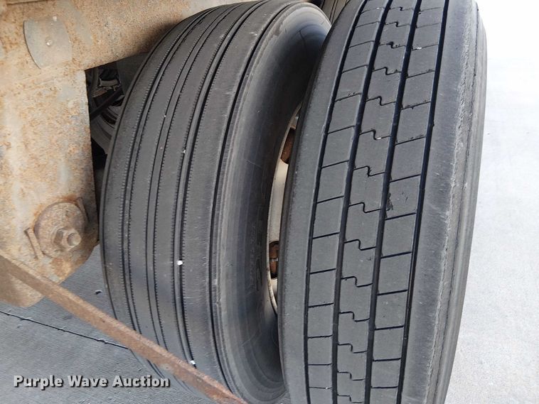 image for item FB4511 2007 Utility dry van trailer