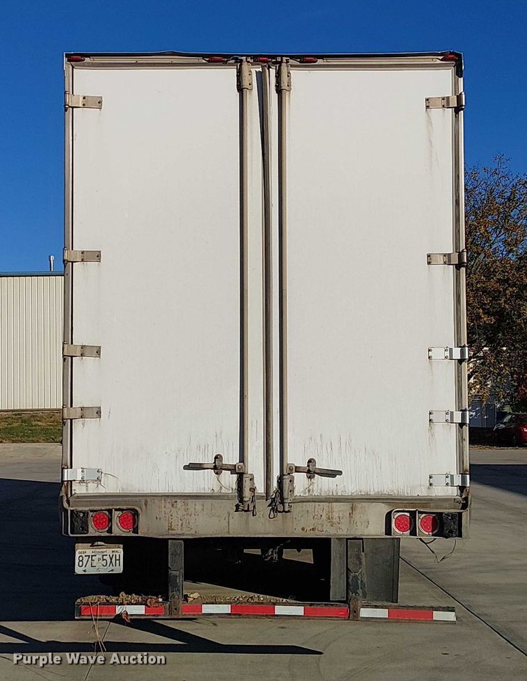 image for item FB4512 2006 Utility dry van trailer