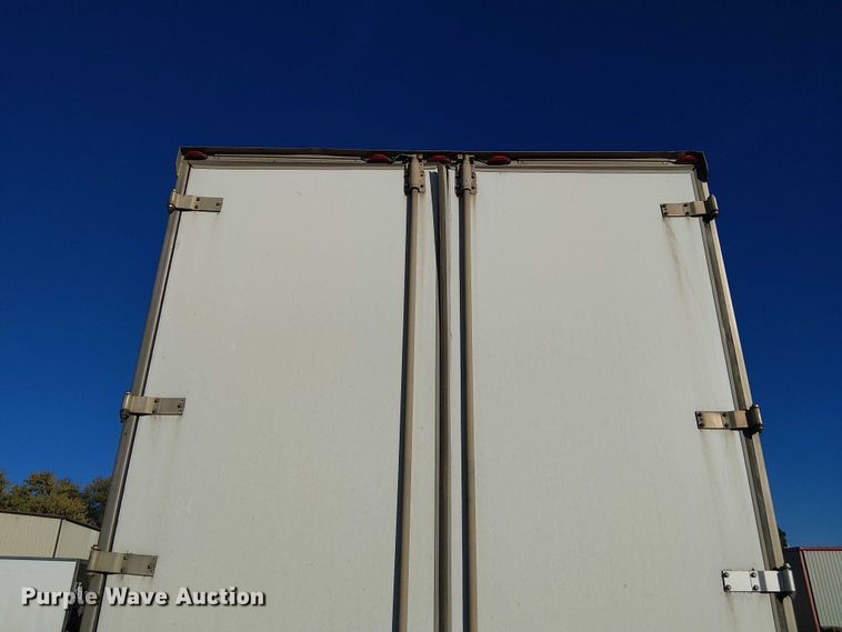 image for item FB4512 2006 Utility dry van trailer