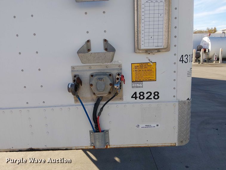 image for item FB4512 2006 Utility dry van trailer