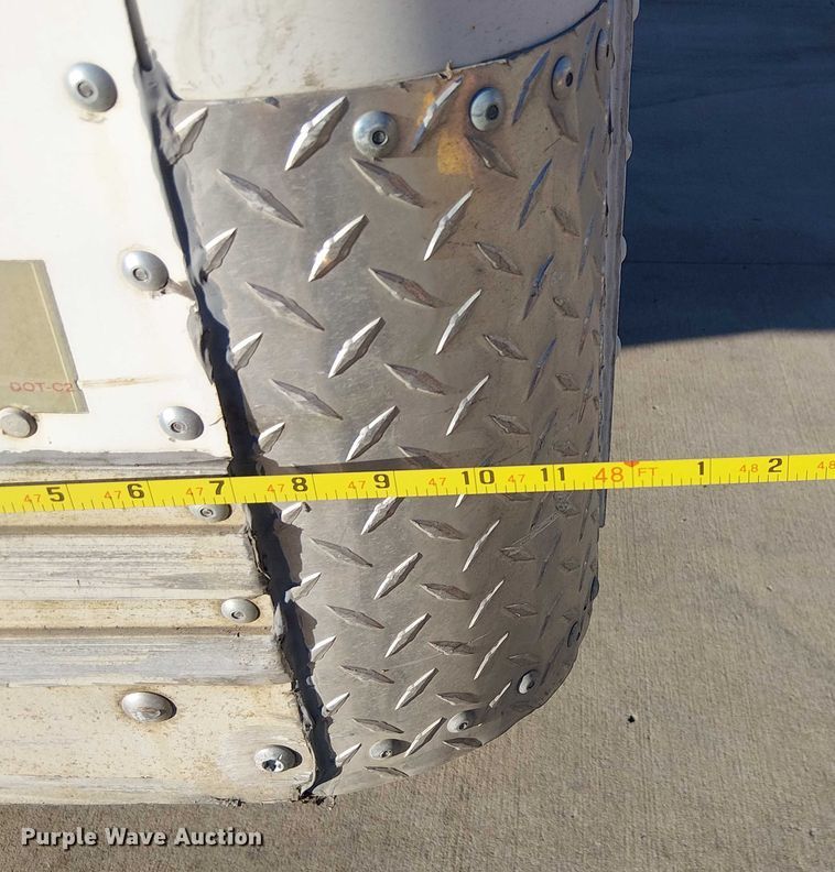 image for item FB4512 2006 Utility dry van trailer